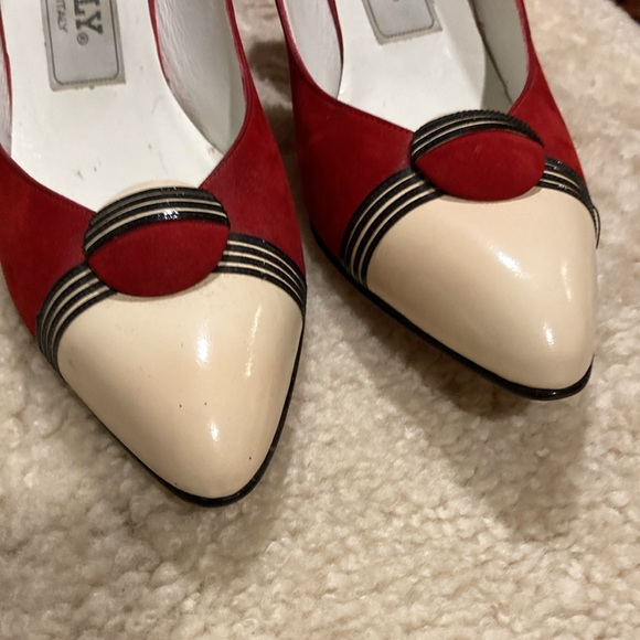 Bally made in Italy slingback pumps. Size 8. Excellent condition. - Picture 3 of 7